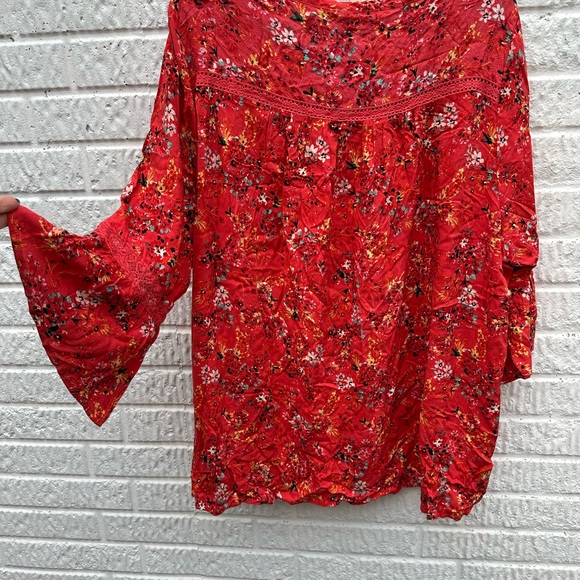 Torrid Blouse Size 4 - Picture 5 of 5